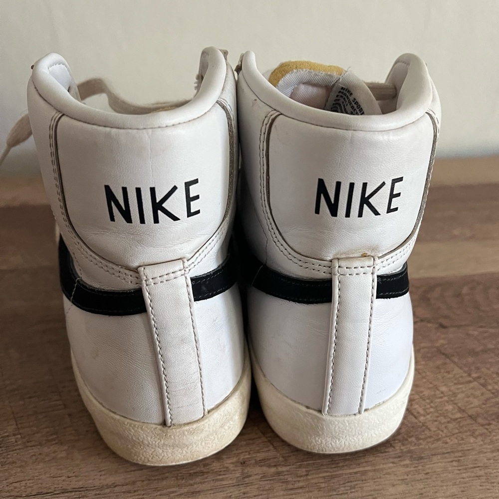 Nike Women’s Mid ‘77 White and Black Blazer Size 8.5 - Picture 4 of 11